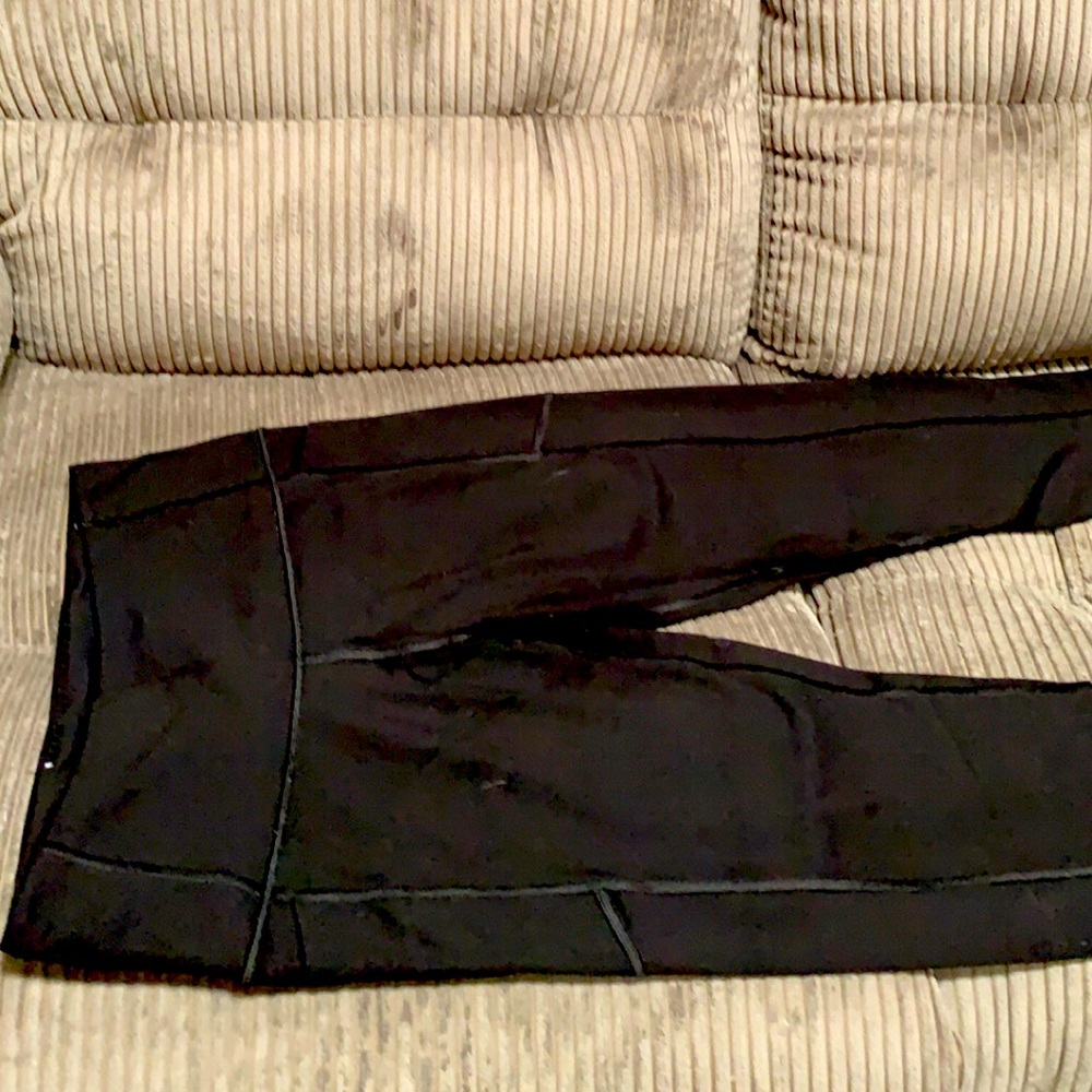 Victoria’s Secret crop leggings (with pockets!)